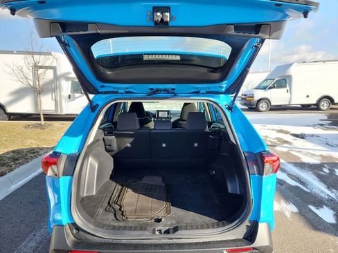 Used 2019 Toyota RAV4 LE w/ All Weather Liner Package image 29