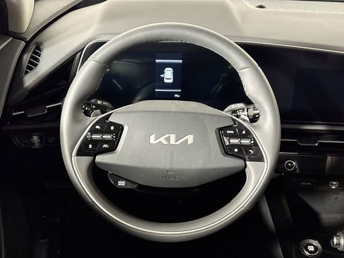 New 2026 Kia Niro SX image 13