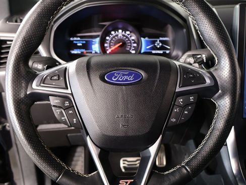 Used 2022 Ford Edge ST AWD/4WD image 3
