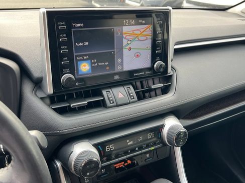 Used 2019 Toyota RAV4 Limited w/ Advanced Technology Package AWD/4WD image 19
