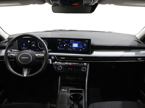 Certified 2024 Hyundai Sonata SEL w/ Convenience Package FWD image 12