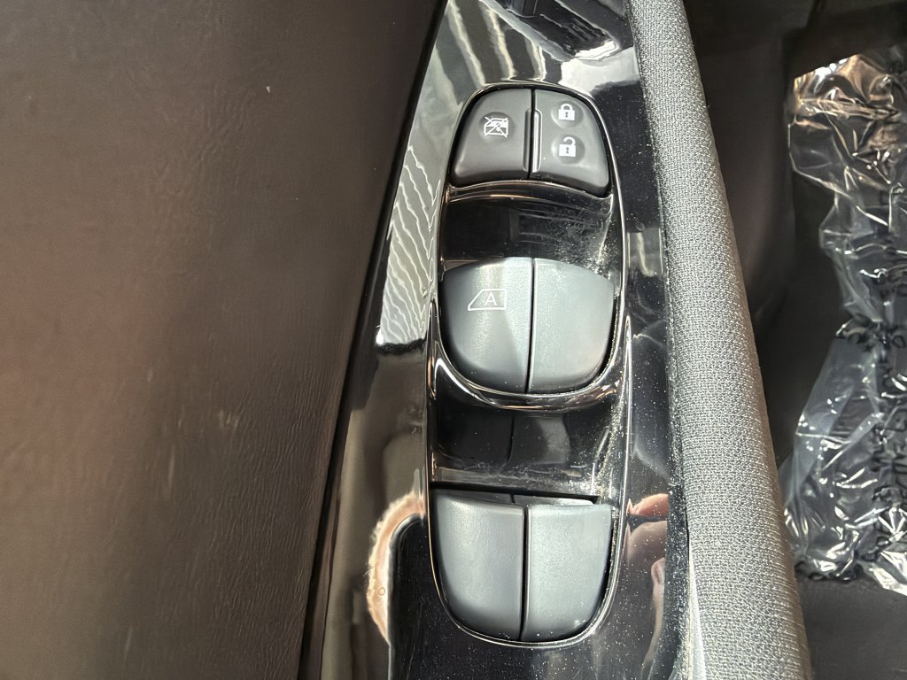 Used 2024 Nissan Leaf SV Plus FWD image 27
