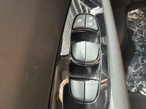 Used 2024 Nissan Leaf SV Plus FWD image 27
