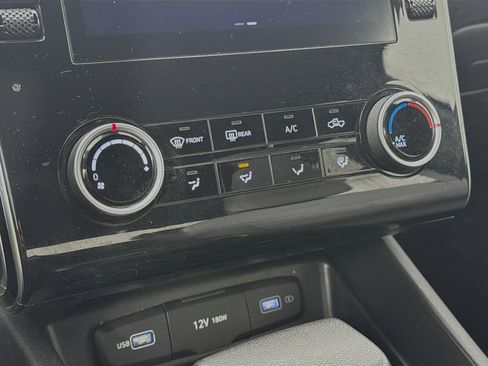 Used 2023 Hyundai Santa Cruz SE image 15