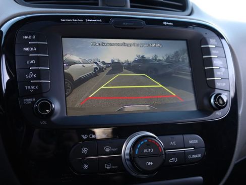 Used 2017 Kia Soul + w/ Audio Package image 13