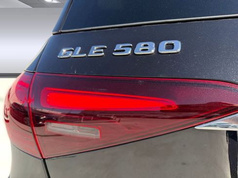 New 2026 Mercedes-Benz GLE 580 4MATIC image 9