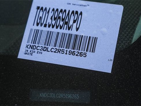 Certified 2024 Kia EV6 Light image 29