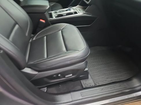 Used 2023 Ford Explorer XLT w/ Equipment Group 202A image 70