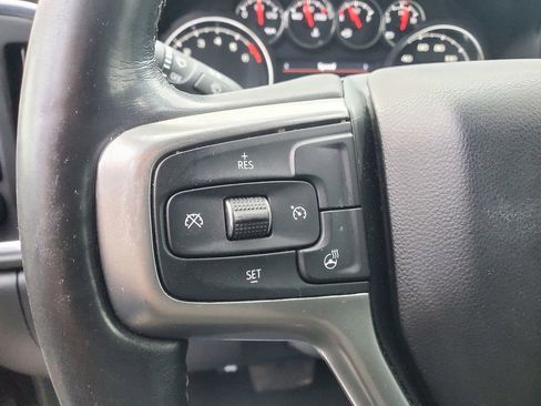 Used 2022 Chevrolet Silverado 1500 LT w/ Z71 Off-Road Package AWD/4WD image 14