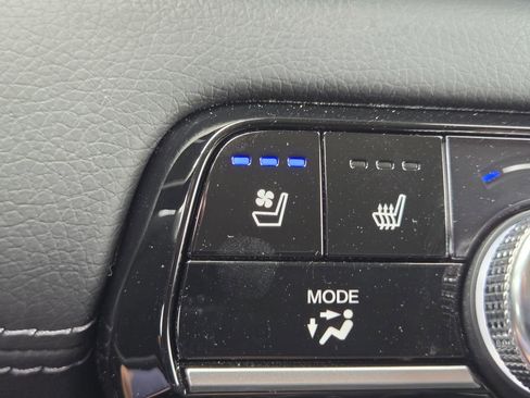 Certified 2024 Honda Pilot Elite image 27