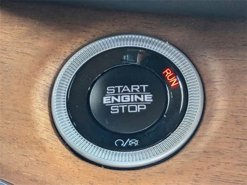 Used 2024 Jeep Grand Cherokee L Summit image 43