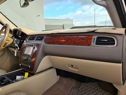 Used 2013 Chevrolet Silverado 3500 LTZ w/ LTZ Plus Package image 19