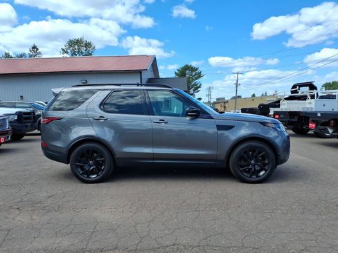 Used 2017 Land Rover Discovery HSE AWD/4WD image 7