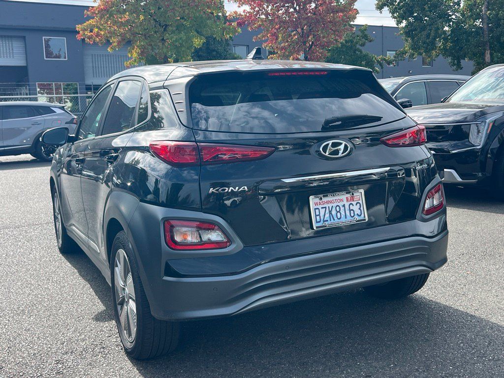 Used 2021 Hyundai Kona Ultimate w/ Cargo Package FWD image 9