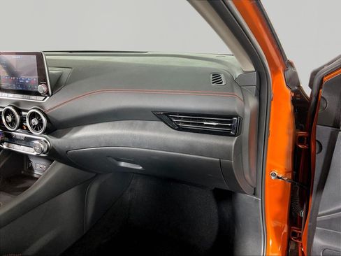 Used 2024 Nissan Sentra SR FWD image 26