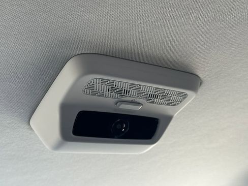 New 2026 Kia Carnival EX FWD image 19