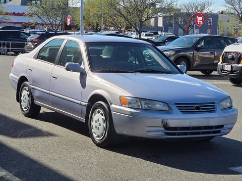 Used 1997 Toyota Camry LE FWD image 3