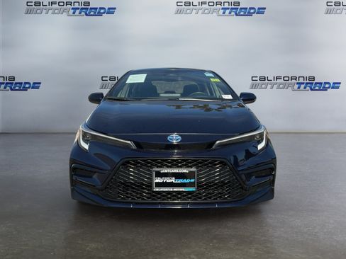 Used 2024 Toyota Corolla SE w/ SE Package FWD image 2