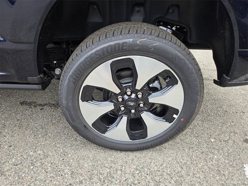 New 2025 Ford F150 Lightning Platinum image 9