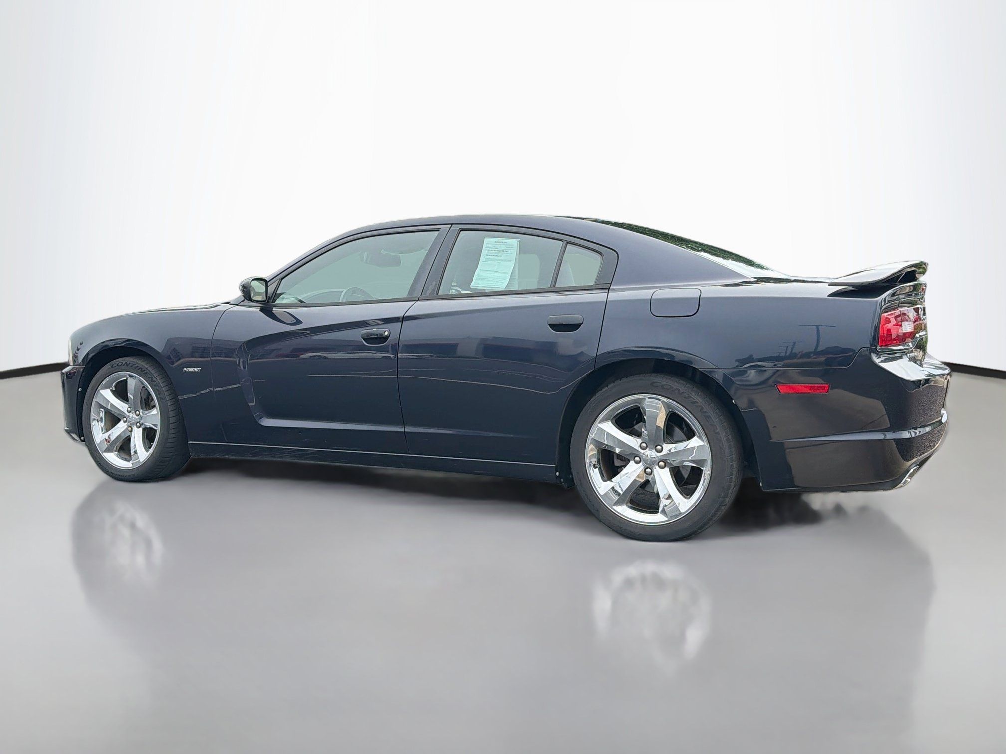Used 2011 Dodge Charger R/T RWD image 4