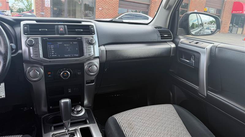 Used 2015 Toyota 4Runner SR5 AWD/4WD image 19