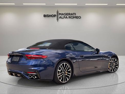 Used 2024 Maserati GranCabrio Trofeo AWD/4WD image 6
