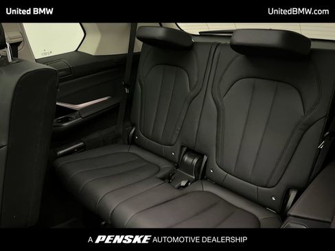 Certified 2022 BMW X7 xDrive40i w/ Premium Package image 19