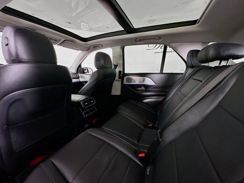 Used 2024 Mercedes-Benz GLE 350 4MATIC w/ AMG Line Exterior image 24