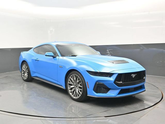 Certified 2025 Ford Mustang GT Premium RWD image 2