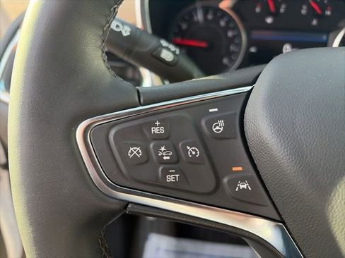 Used 2024 Chevrolet Equinox Premier AWD/4WD image 25