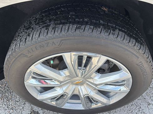 Used 2024 Chevrolet Tahoe High Country RWD image 11