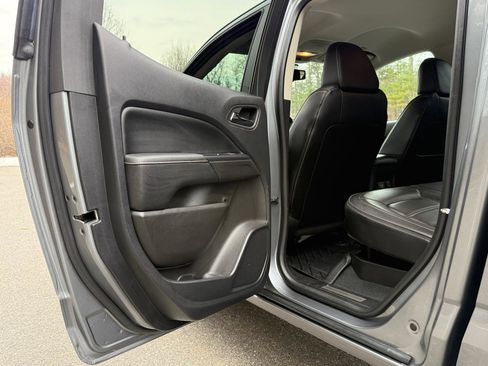 Used 2020 GMC Canyon Denali image 24