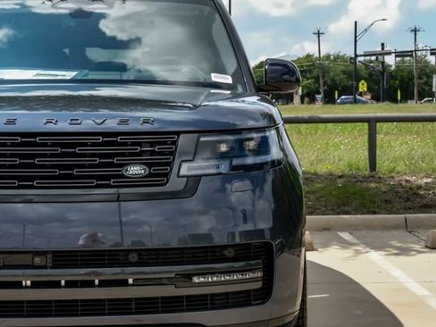 New 2026 Land Rover Range Rover Long Wheelbase SE AWD/4WD image 49