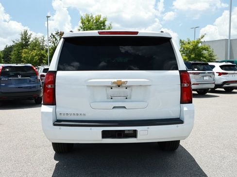 Used 2020 Chevrolet Suburban LS w/ Max Trailering Package RWD image 4