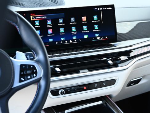 Certified 2024 BMW X7 M60i w/ Executive Package image 24