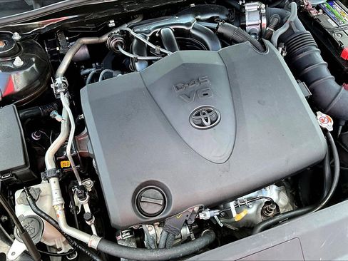 Used 2024 Toyota Camry XSE FWD image 30