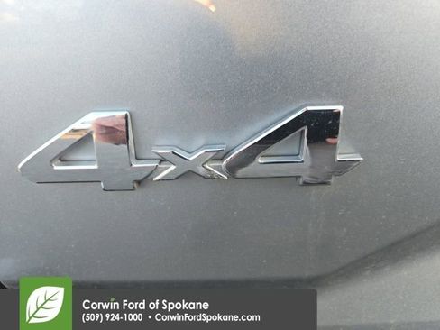 Used 2023 Toyota Tacoma Limited image 21