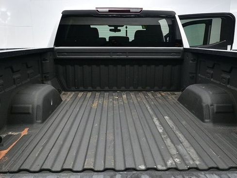 Used 2021 GMC Sierra 1500 Elevation w/ X31 Off-Road Package AWD/4WD image 9