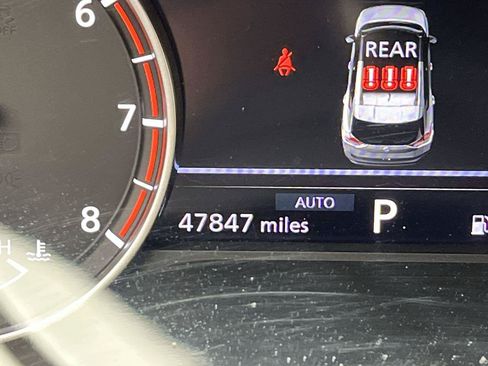 Used 2023 Nissan Rogue SV AWD/4WD image 14