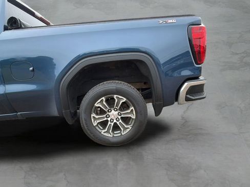 Used 2019 GMC Sierra 1500 SLE w/ SLE Value Package AWD/4WD image 17