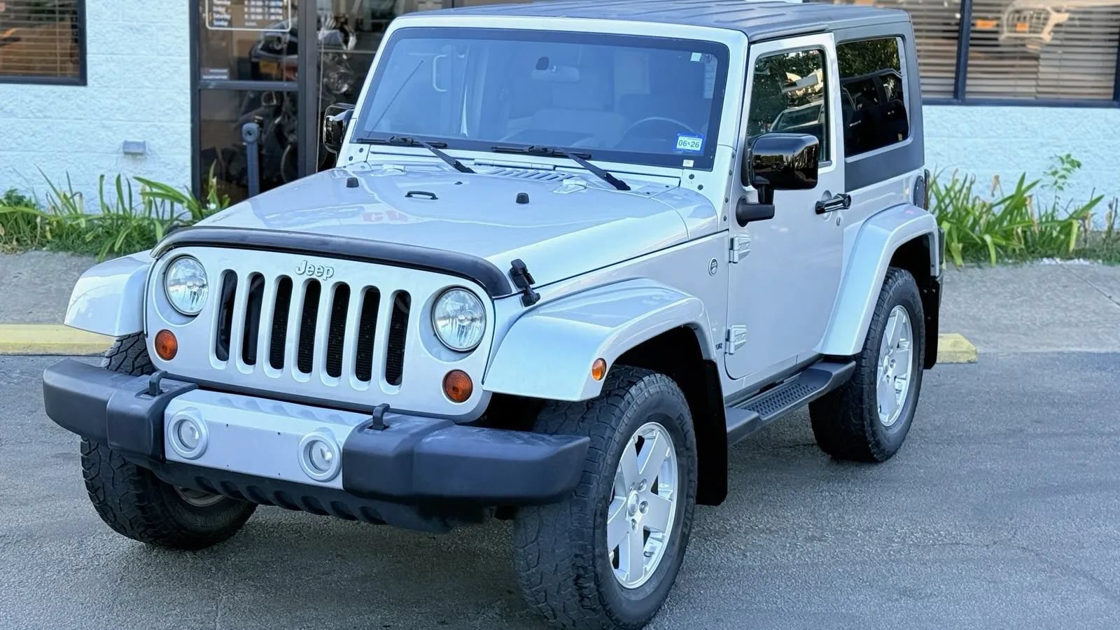 Used 2010 Jeep Wrangler Sahara w/ Trailer Tow Group AWD/4WD image 10