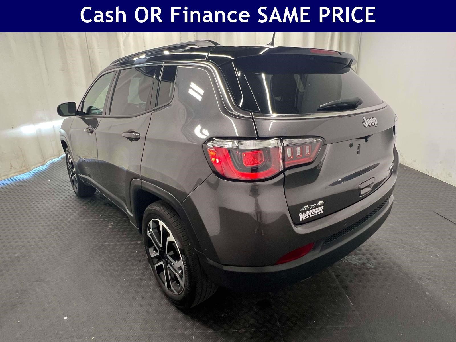 Certified 2023 Jeep Compass Limited w/ Sun and Sound Group AWD/4WD image 8
