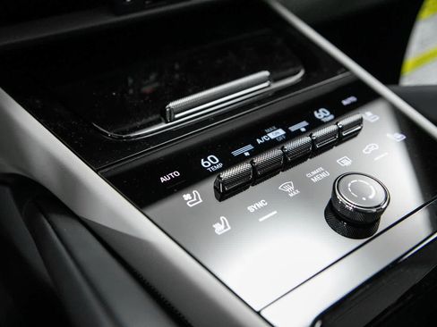 New 2026 Porsche Cayenne GTS AWD/4WD image 28