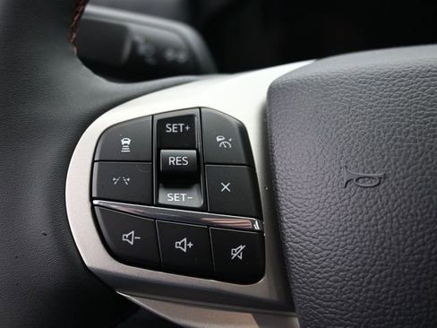 New 2026 Ford Explorer Active image 18