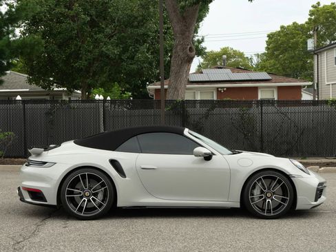 Used 2024 Porsche 911 Cabriolet AWD/4WD image 12