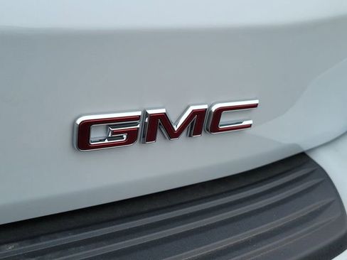 New 2026 GMC Yukon Denali w/ Denali Reserve Package image 6