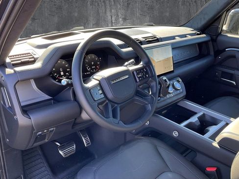 New 2025 Land Rover Defender 110 V8 image 7