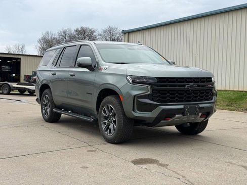 Used 2023 Chevrolet Tahoe Z71 w/ Luxury Package AWD/4WD image 1