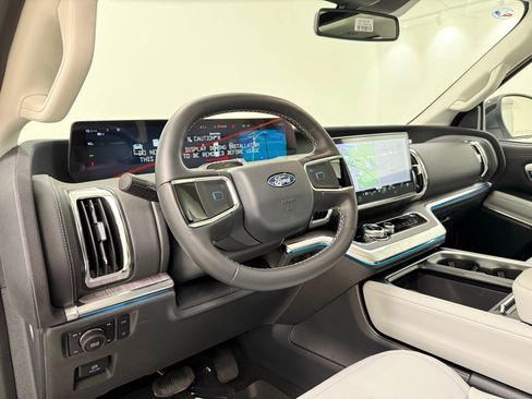 New 2026 Ford Expedition Platinum AWD/4WD image 17