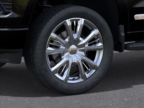 New 2026 Chevrolet Silverado 1500 High Country w/ High Country Premium Package AWD/4WD image 9
